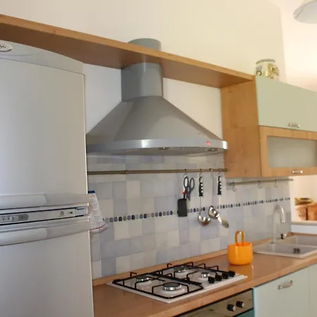 度假居 Libeccio - Con Giardino E Piscina Condominiale 库斯托纳奇