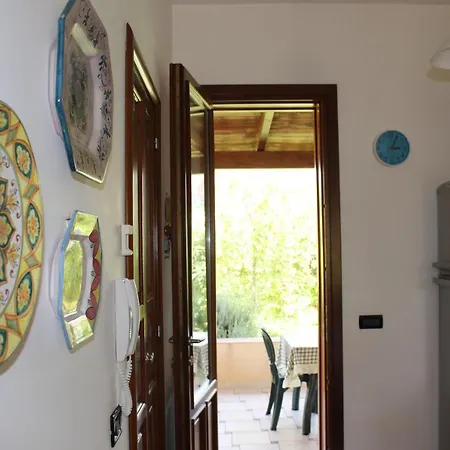 Libeccio - Con Giardino E Piscina Condominiale 度假居 库斯托纳奇
