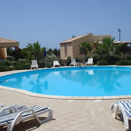 Libeccio - Con Giardino E Piscina Condominiale *