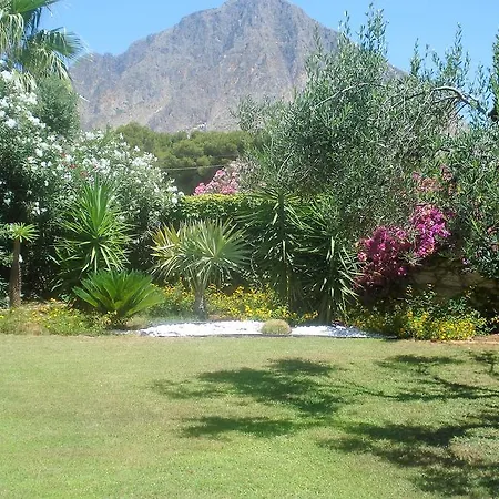 Libeccio - Con Giardino E Piscina Condominiale 库斯托纳奇