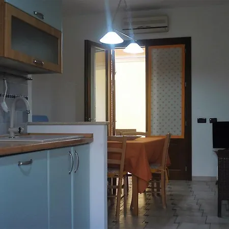 Libeccio - Con Giardino E Piscina Condominiale 库斯托纳奇