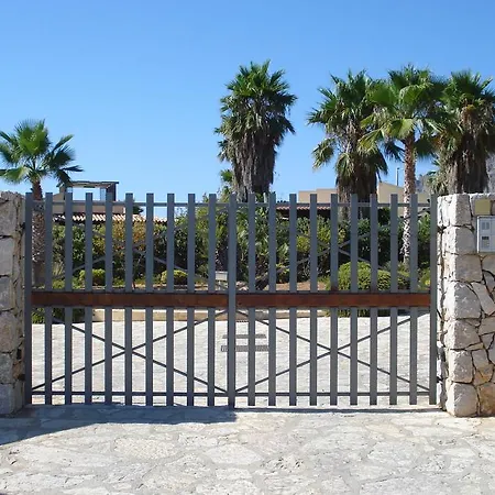 Libeccio - Con Giardino E Piscina Condominiale *